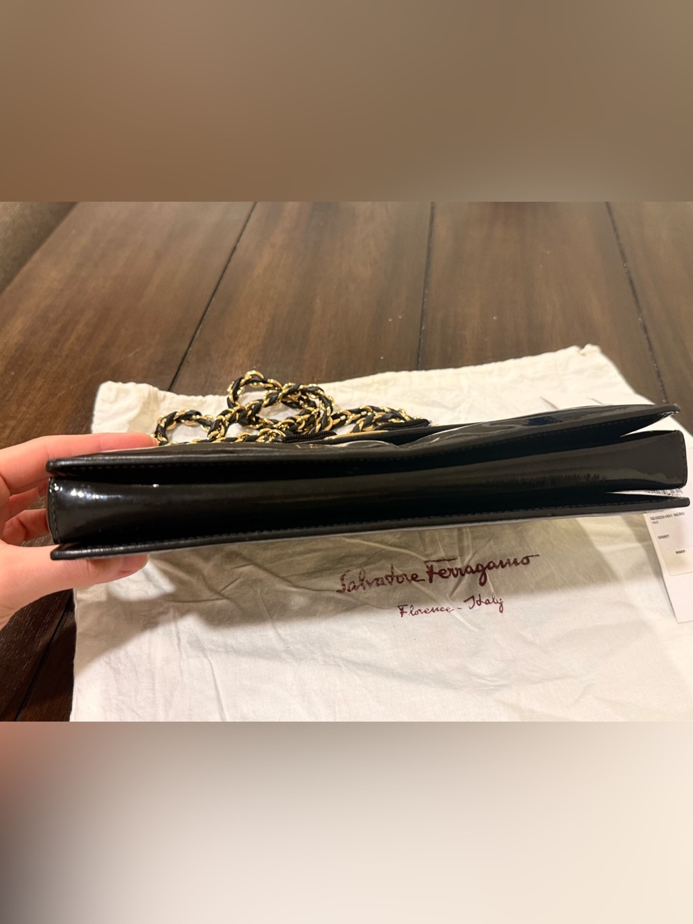 Salvatore Ferragamo Black Patent Vara Bow Chain Shoulder Bag - Picture 4 of 12